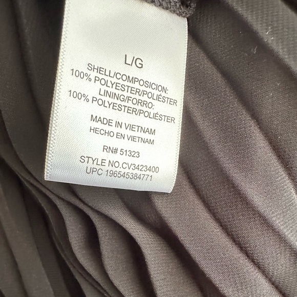 Vince Camuto pleated skirt large - Picture 4 of 5